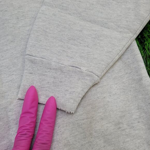 Vintage Looney-Tunes Taz Sweatshirt L/XL 23x22 Cropped - Picture 15 of 16